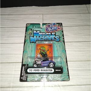 Muscle Machines Boulevard Blasters Diecast '32 Ford Roadster 1:64 Collectible